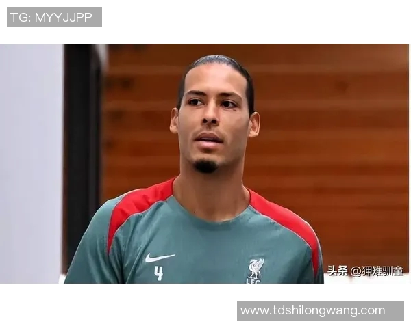 时尚男短发足球明星的魅力与风格解析让你领略球场内外的潮流风范